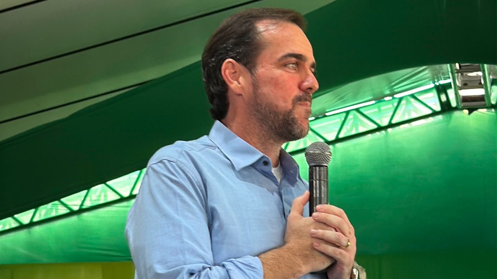 Respeito marca primeiro discurso de Mendanha nos encontros regionais da base aliada