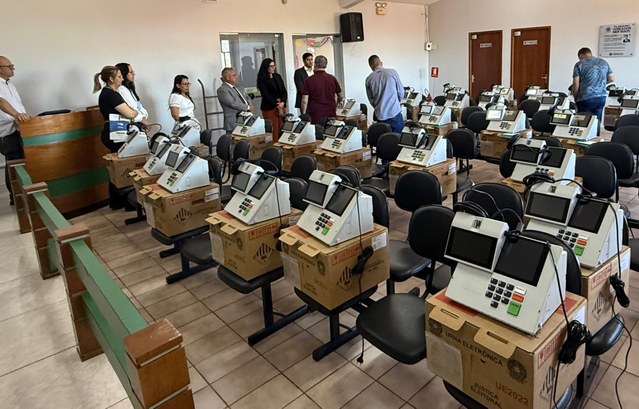 Urnas são preparadas para eleição suplementar em Joviânia