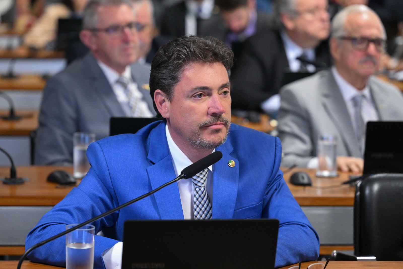 Senador Wilder Morais apresenta parecer no Estatuto da Vítima que fortalece direitos das vítimas