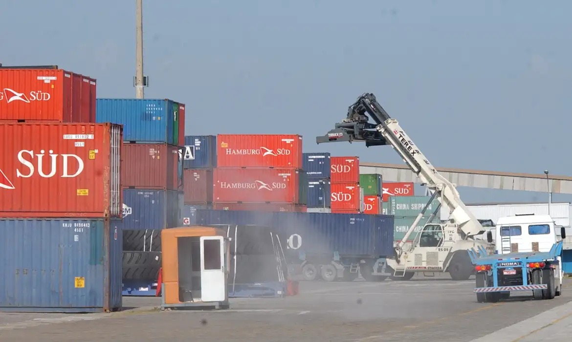 Tarifas dos EUA ampliam tensão comercial com América Latina