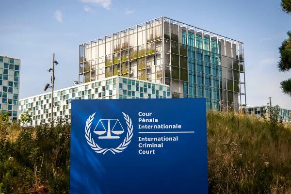 EUA lançam campanha contra Tribunal Penal Internacional