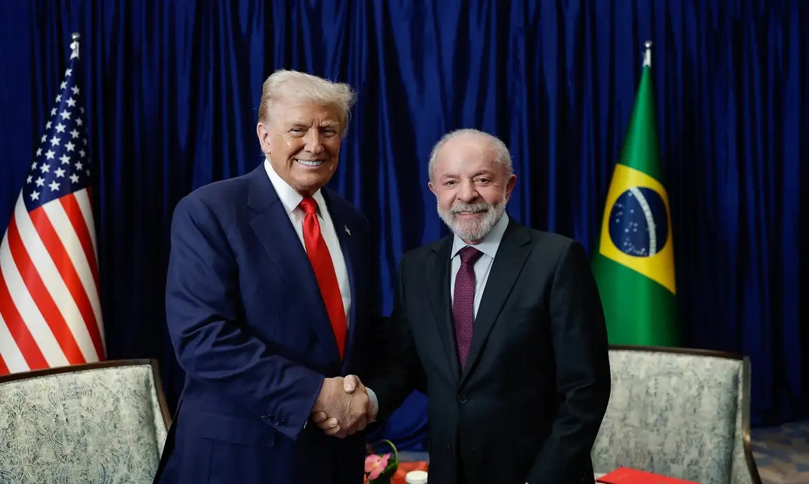 Lula liga para Trump e contesta argumentos dos EUA para novas tarifas ao Brasil
