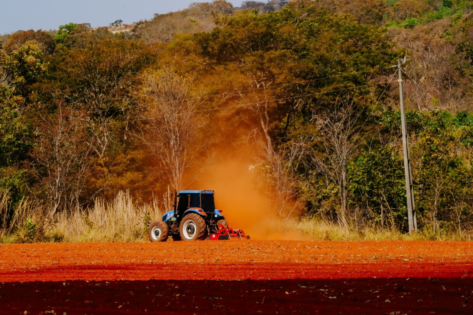 Programa Porteira Aberta auxilia produtores rurais em Senador Canedo