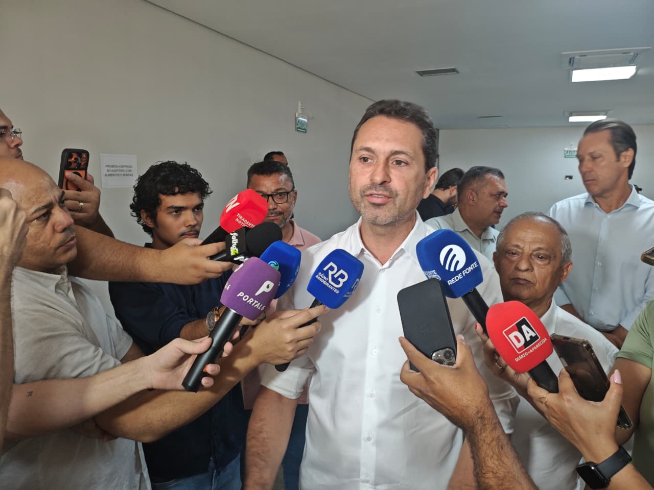 Leandro Vilela cria sistema simplificado para alvarás e Habite-se em Aparecida