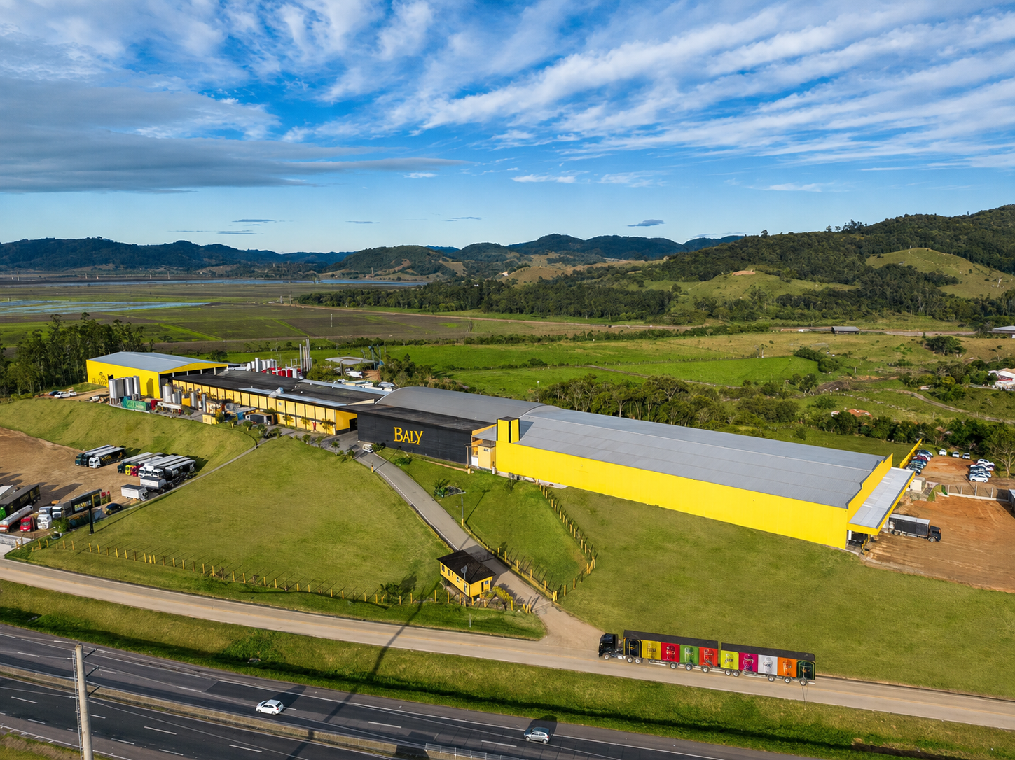 Gaeco investiga fabricante do energético Baly em operação que apura prejuízo de mais de R$ 500 milhões
