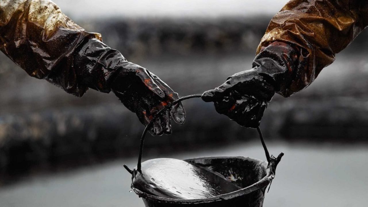 Impasse entre EUA e Irã mantém petróleo sob pressão