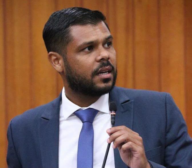 Câmara aprova projetos de Policarpo que dão nomes de Vila Nova e Goiás a terminais de Goiânia