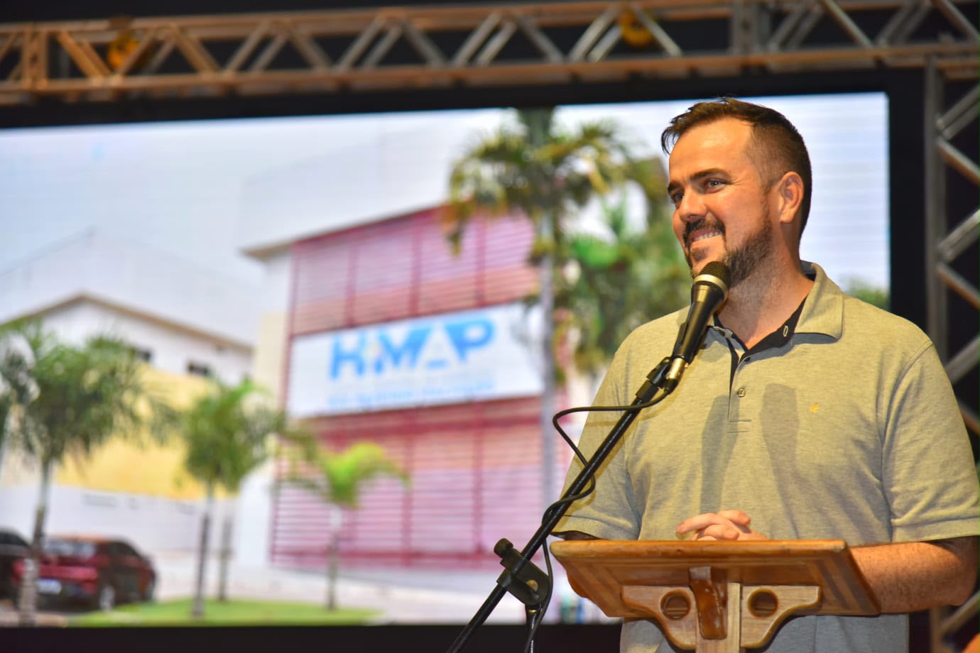 “Mendanha dá um salto”, diz especialista ao analisar segundo voto para o Senado