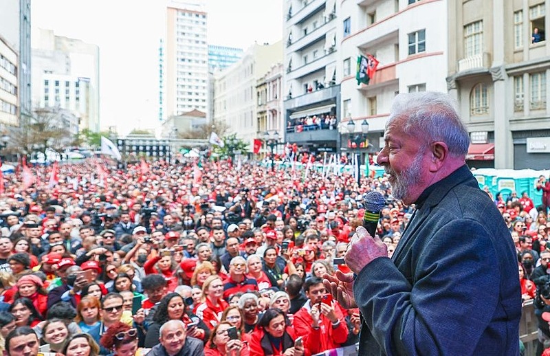 Lula entra na crise do Master e diz que “quem fez putaria vai ser desmascarado”