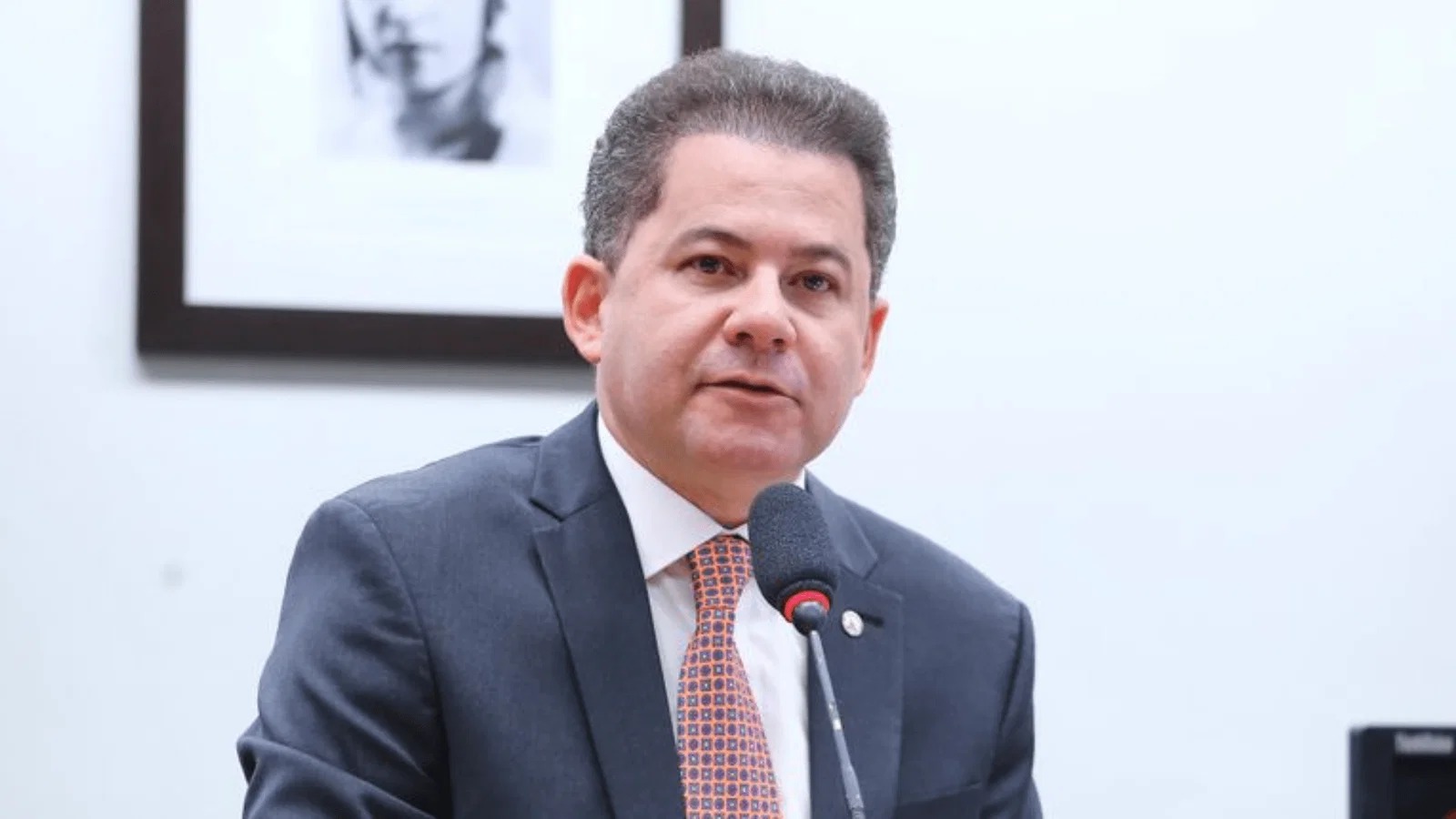 PF mira deputado do PL em operação sobre emendas