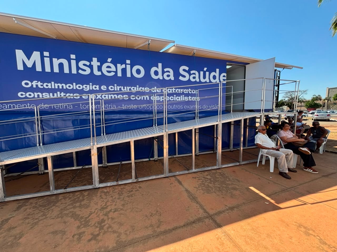Carreta de oftalmologia encerra atendimentos em Goiânia com quase 30 mil procedimentos realizados