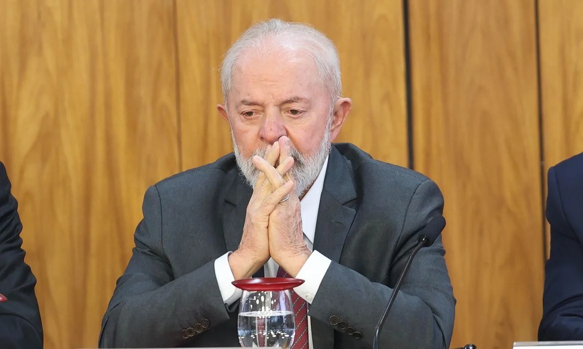 Bastidores do Planalto apontam cobrança para Lula ampliar campanha nas ruas