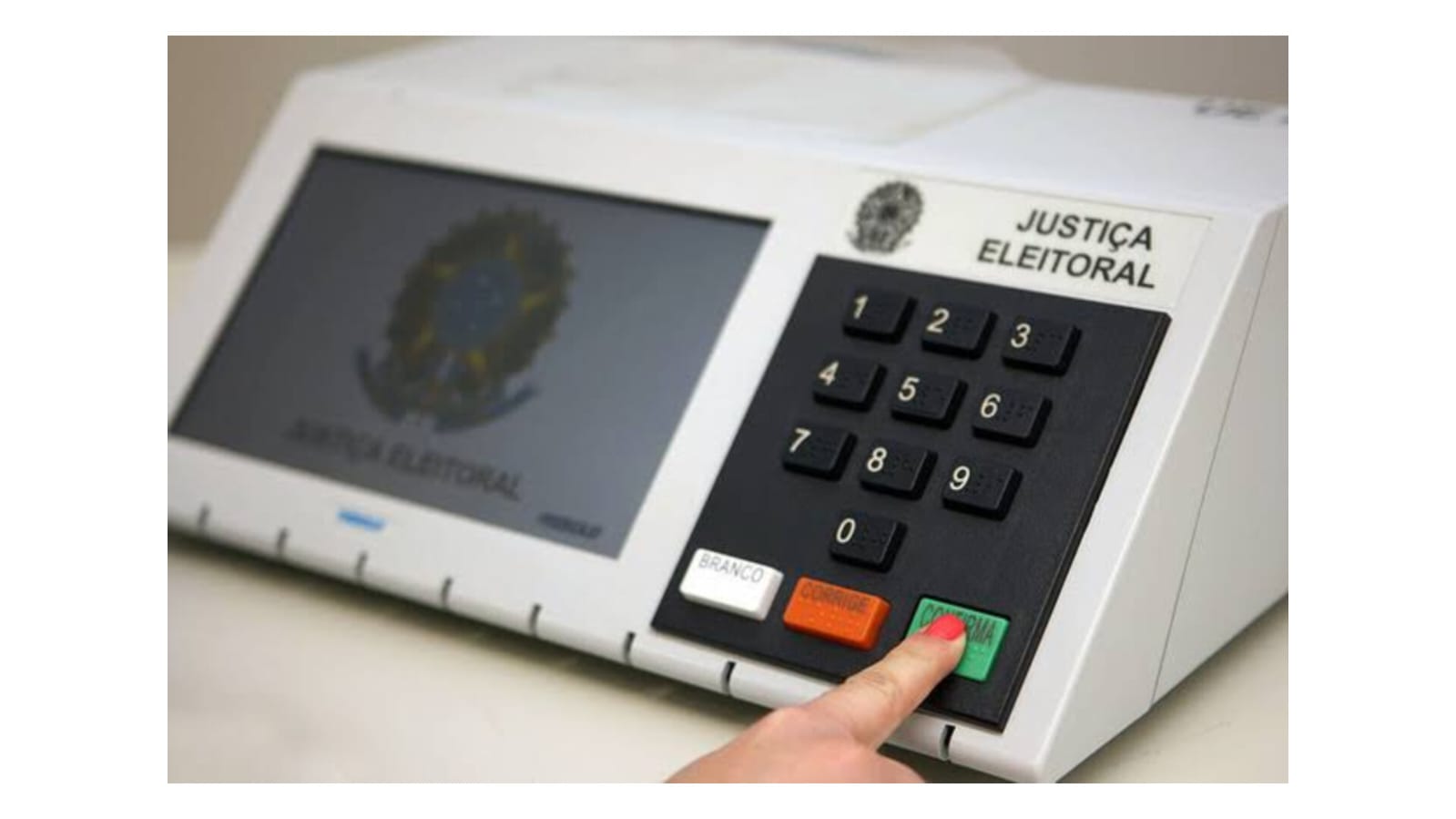 Posso votar só para presidente em 2026? Entenda o que acontece com os outros votos