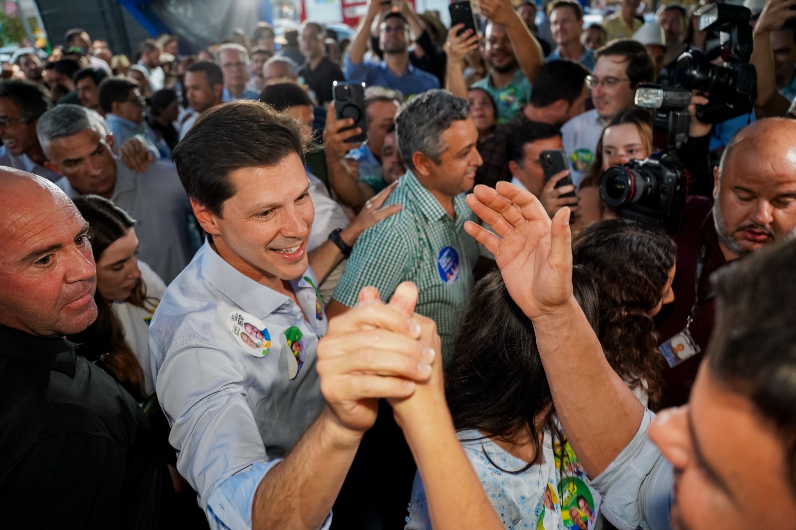 Quatro institutos de pesquisa apontam Daniel Vilela com 50% ou mais dos votos válidos