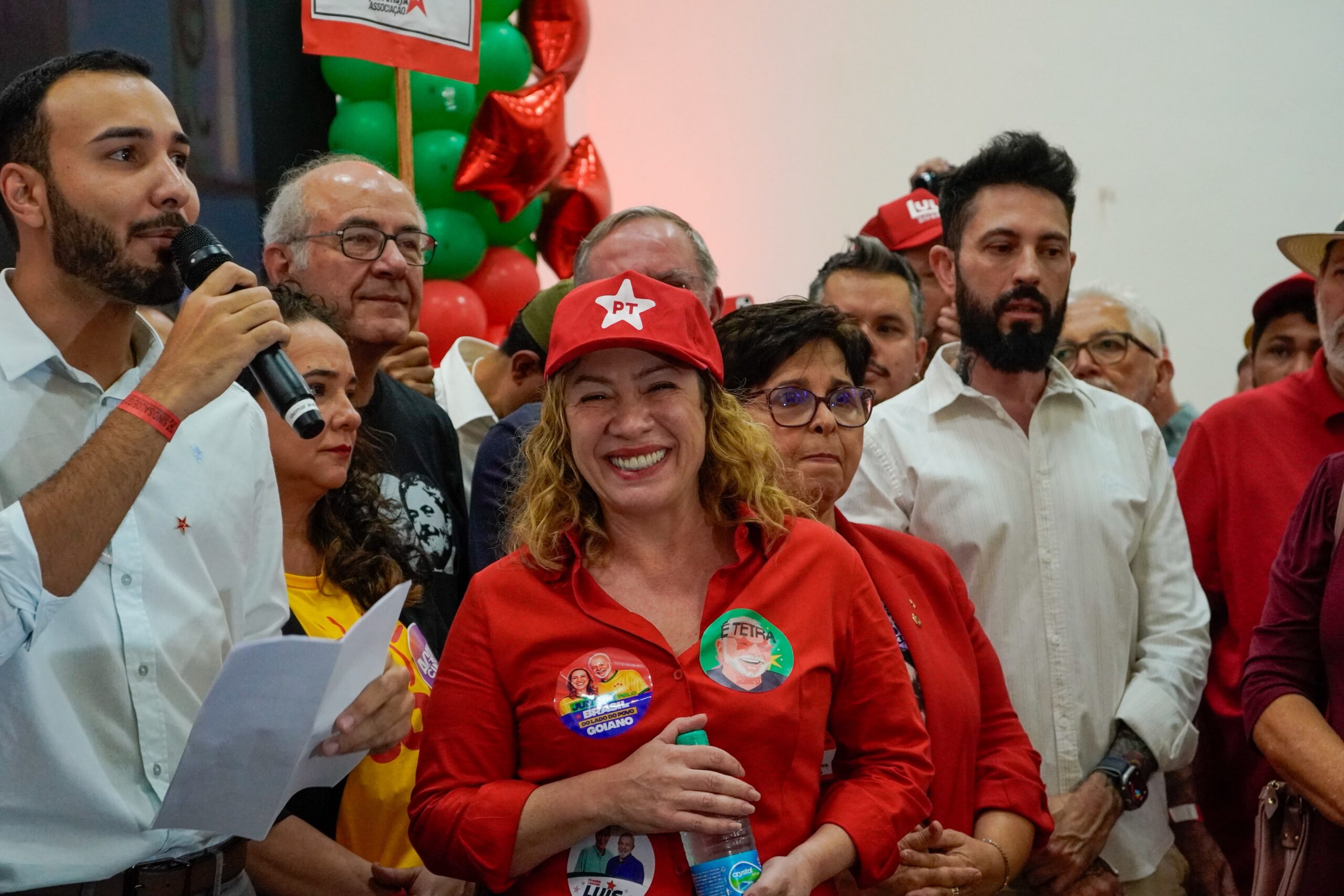 Adriana Accorsi apela aos indecisos: “Vamos defender direitos do povo e politicas sociais reelegendo Lula no primeiro turno”
