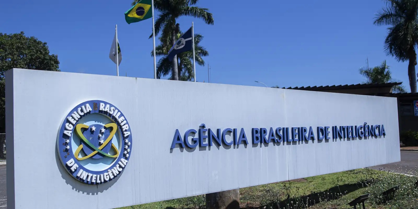 Abin alerta europeus sobre suspeita de interferência de EUA e Rússia na eleição