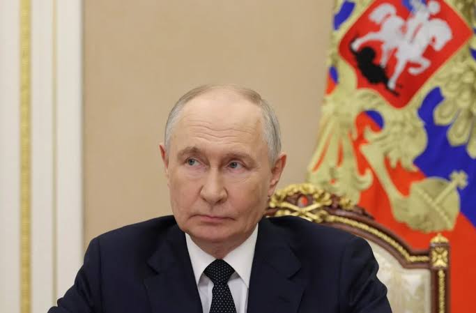 Partido aliado a Putin vence eleição parlamentar na Rússia com mais de 57% dos votos