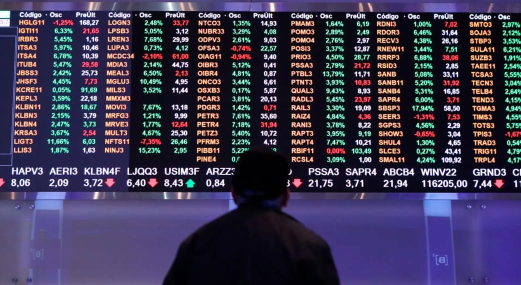 Bolsa sobe 2,63% e rompe 192 mil pontos no último pregão antes do 1º turno