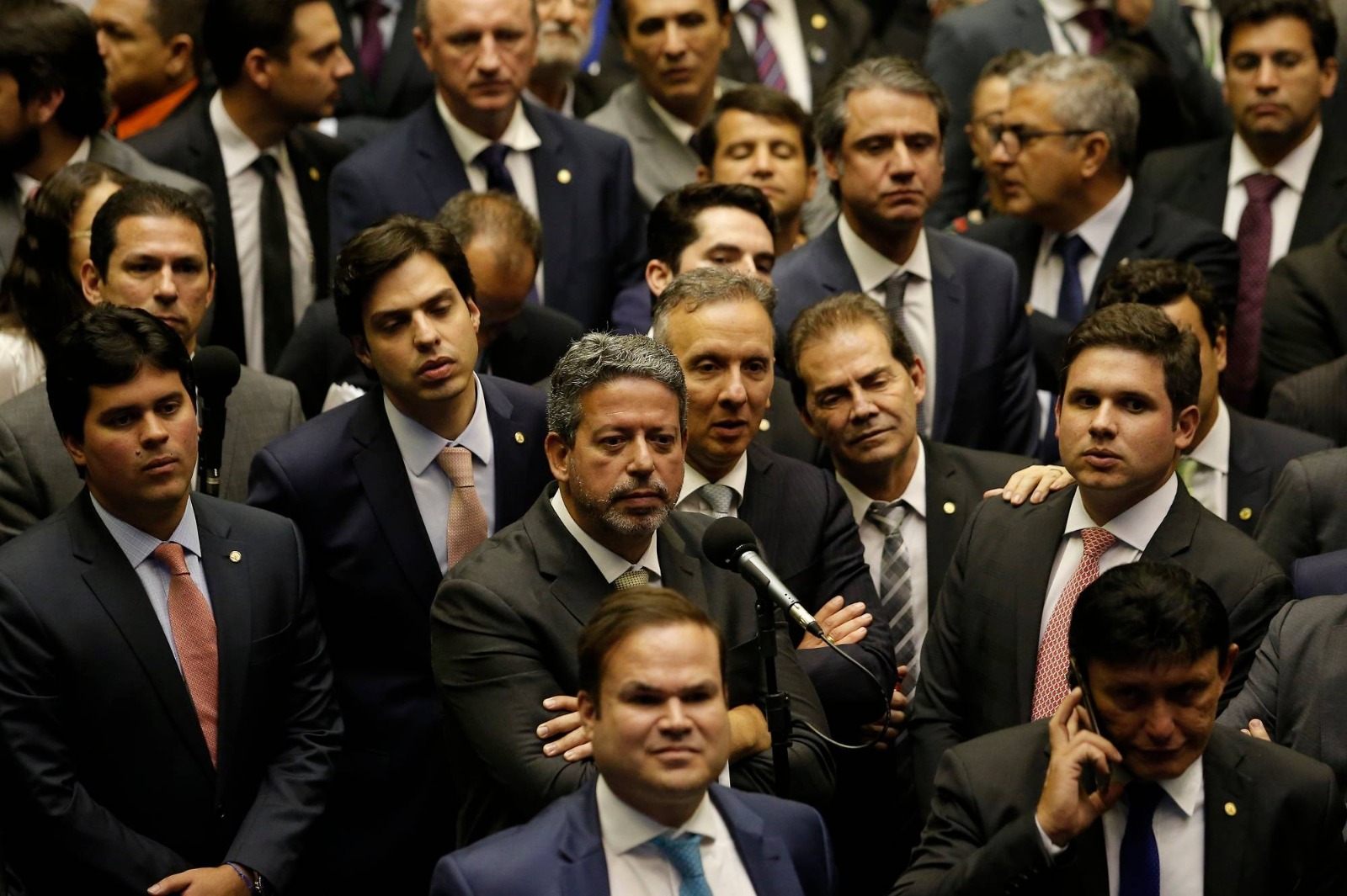 PL avança para 121 deputados e Centrão perde 19 cadeiras na Câmara