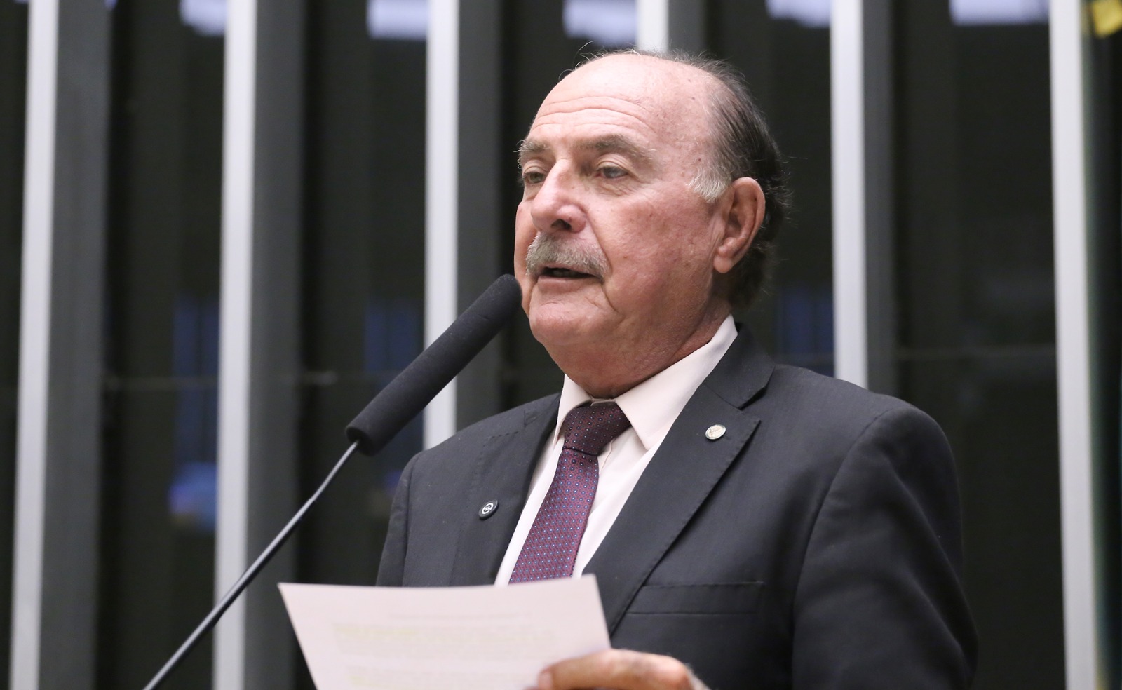 Projeto de Zacharias Calil prevê até 23 anos de prisão por roubo de medicamentos
