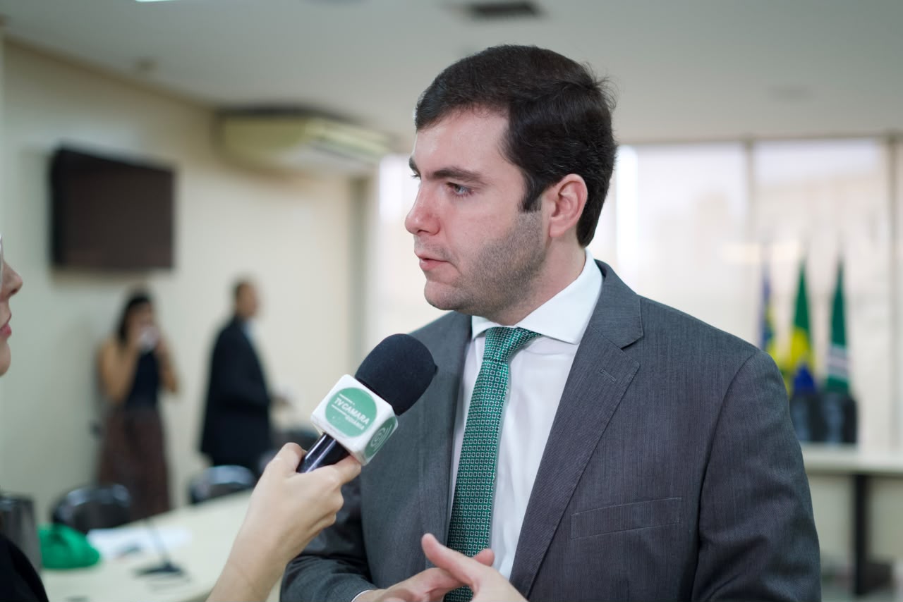 Kitão destrava três projetos da Prefeitura de Goiânia na CCJ da Câmara