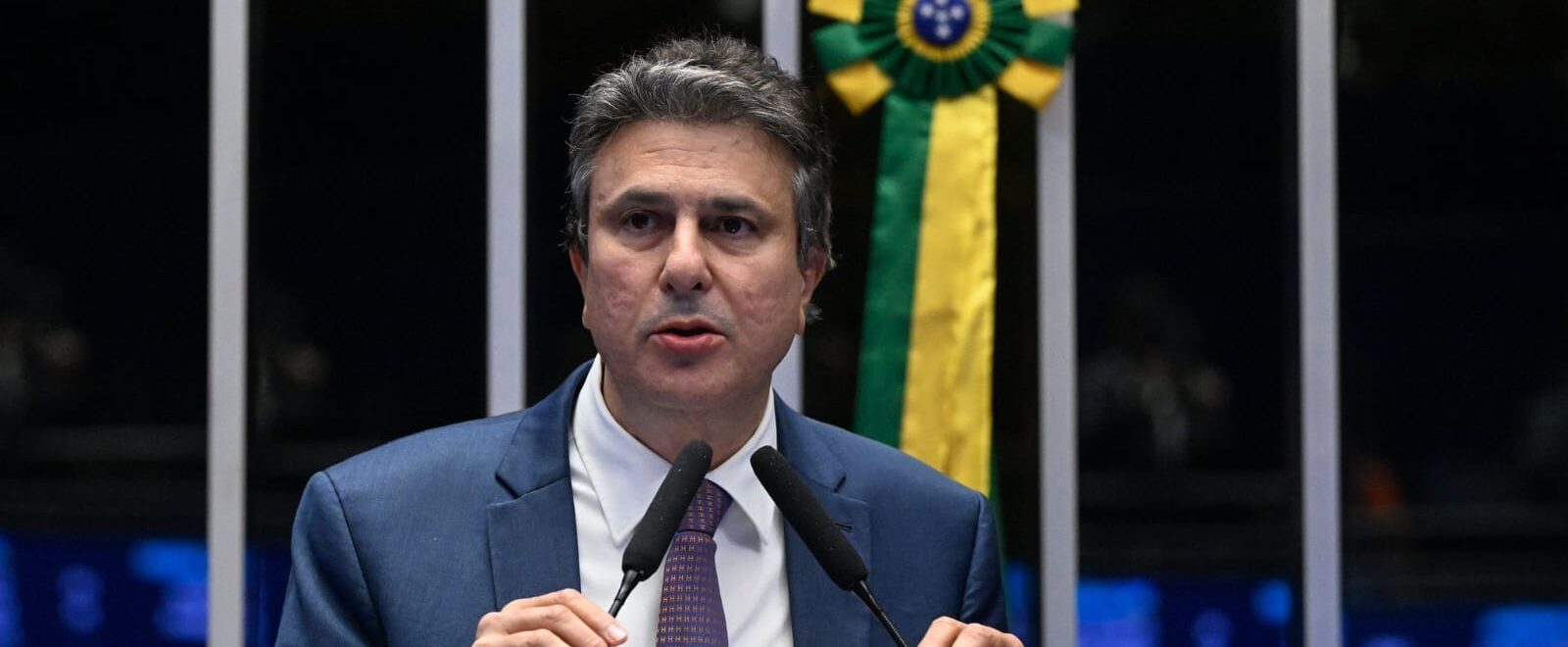 Proposta de Camilo Santana para reduzir maioridade penal divide PT e é barrada por Lula