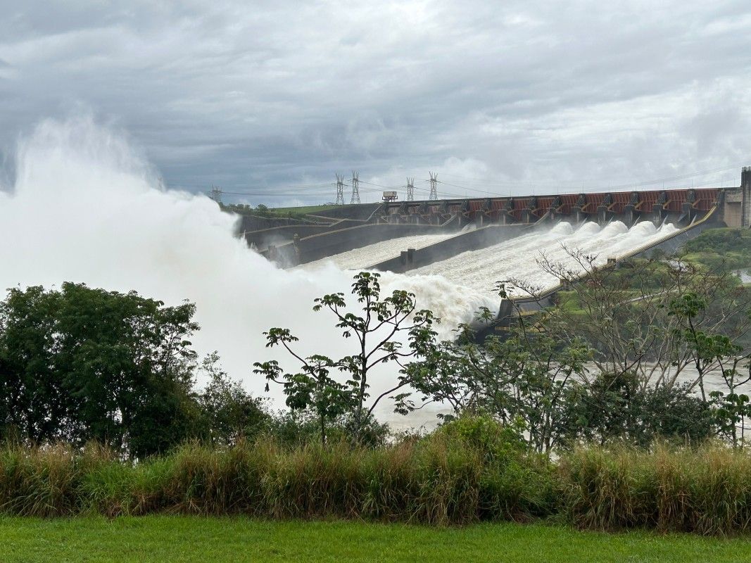 E se a barragem de Itaipu rompesse? Até onde iria a água