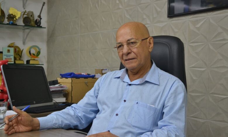 Após derrotas e polêmicas, Professor Alcides deixa a política